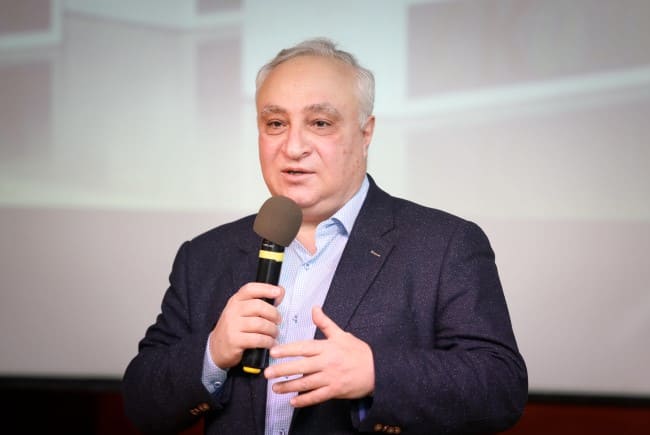Михаил Першин